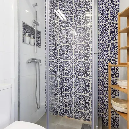 Apartment Wal Apartments- 3 Bedrooms With Parking Space