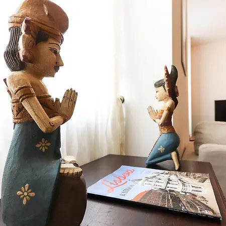 Апартаменты Wal Apartments- 3 Bedrooms With Parking Space Лиссабон