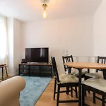 Wal Apartments- 3 Bedrooms With Parking Space * Lisboa