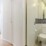 Wal Apartments- 3 Bedrooms With Parking Space 公寓 *