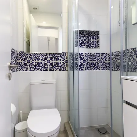 Wal Apartments- 3 Bedrooms With Parking Space Lejlighed